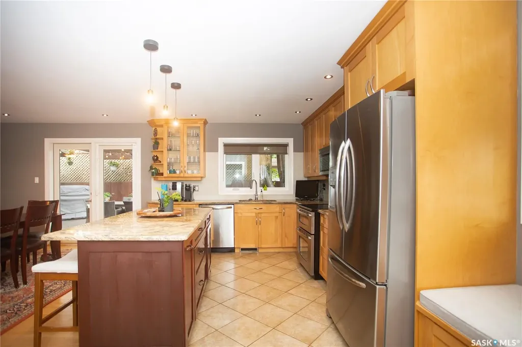 6 Harrington Place Saskatoon SK S7H 3Y5