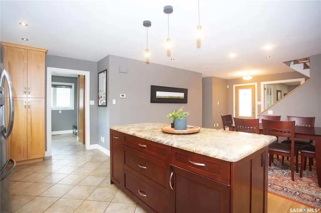 6 Harrington Place Saskatoon SK S7H 3Y5