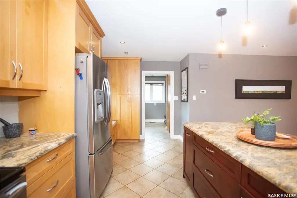 6 Harrington Place Saskatoon SK S7H 3Y5