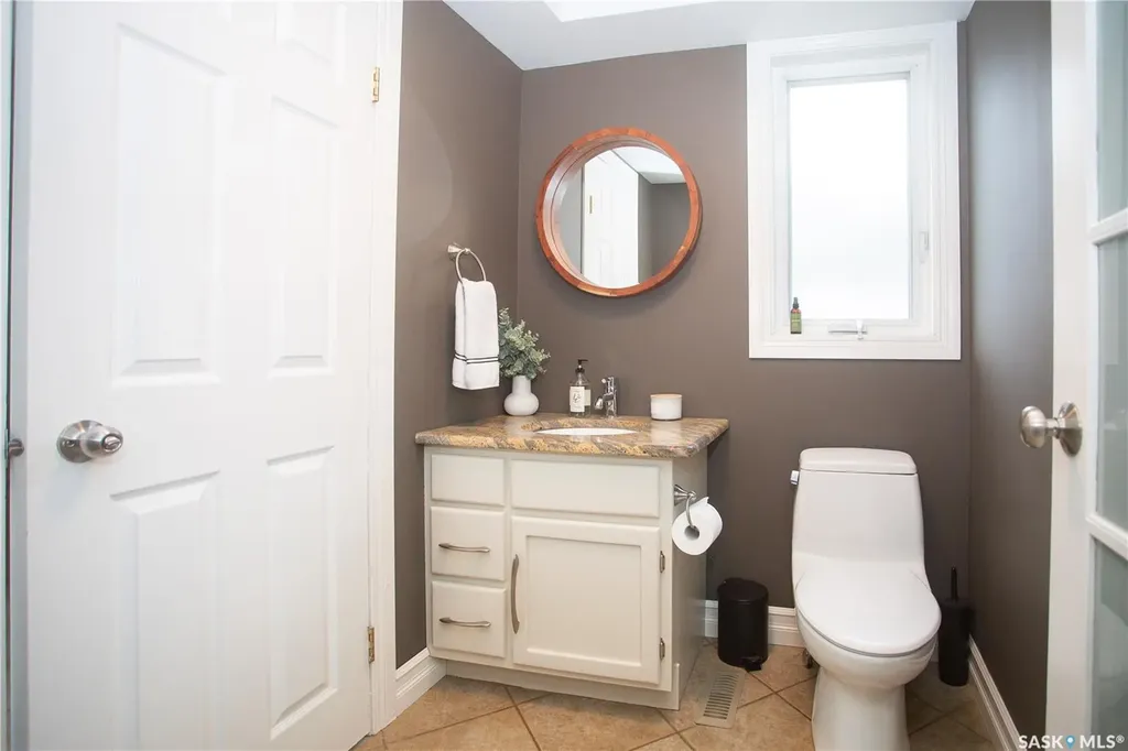 6 Harrington Place Saskatoon SK S7H 3Y5