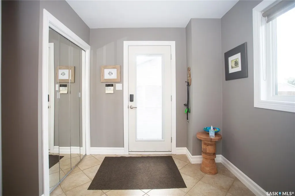 6 Harrington Place Saskatoon SK S7H 3Y5