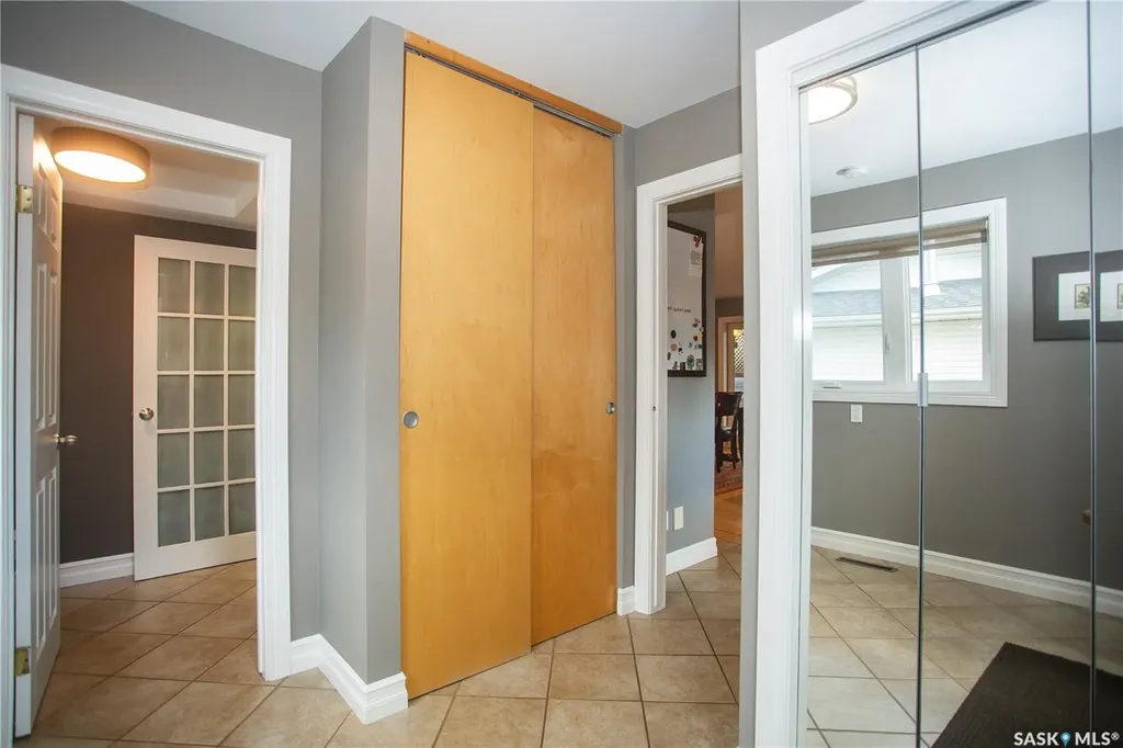 6 Harrington Place Saskatoon SK S7H 3Y5