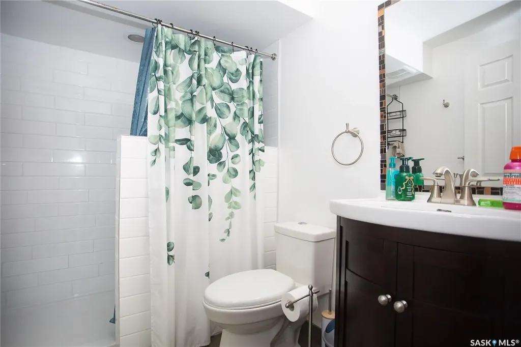6 Harrington Place Saskatoon SK S7H 3Y5