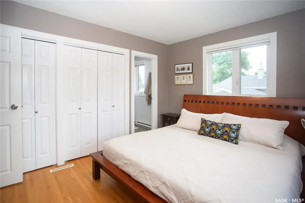 6 Harrington Place Saskatoon SK S7H 3Y5