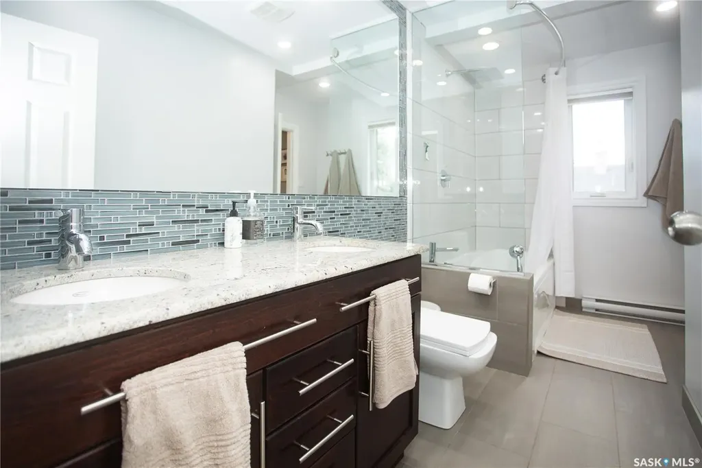 6 Harrington Place Saskatoon SK S7H 3Y5