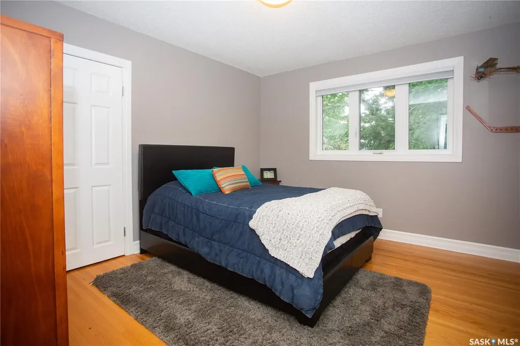 6 Harrington Place Saskatoon SK S7H 3Y5