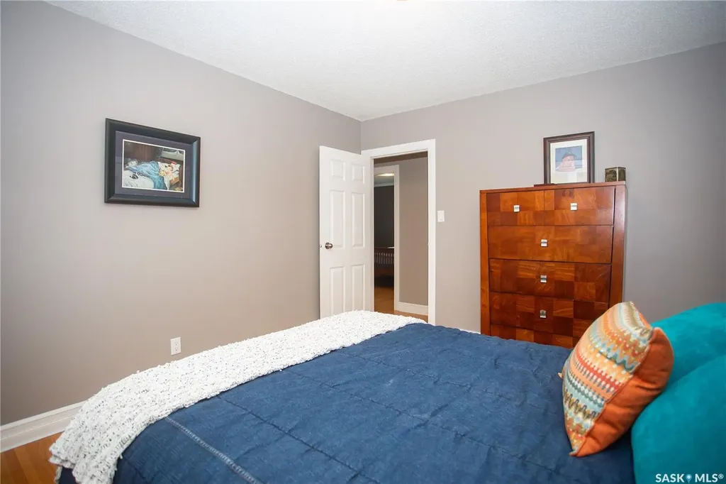 6 Harrington Place Saskatoon SK S7H 3Y5