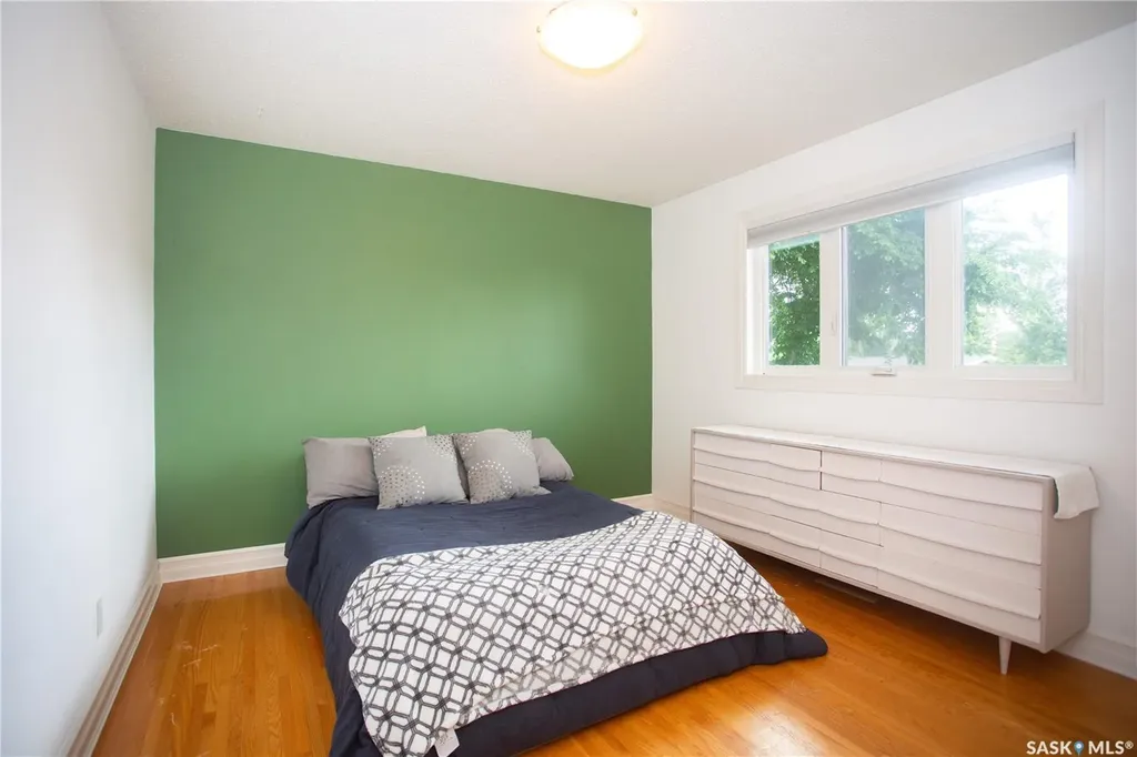 6 Harrington Place Saskatoon SK S7H 3Y5