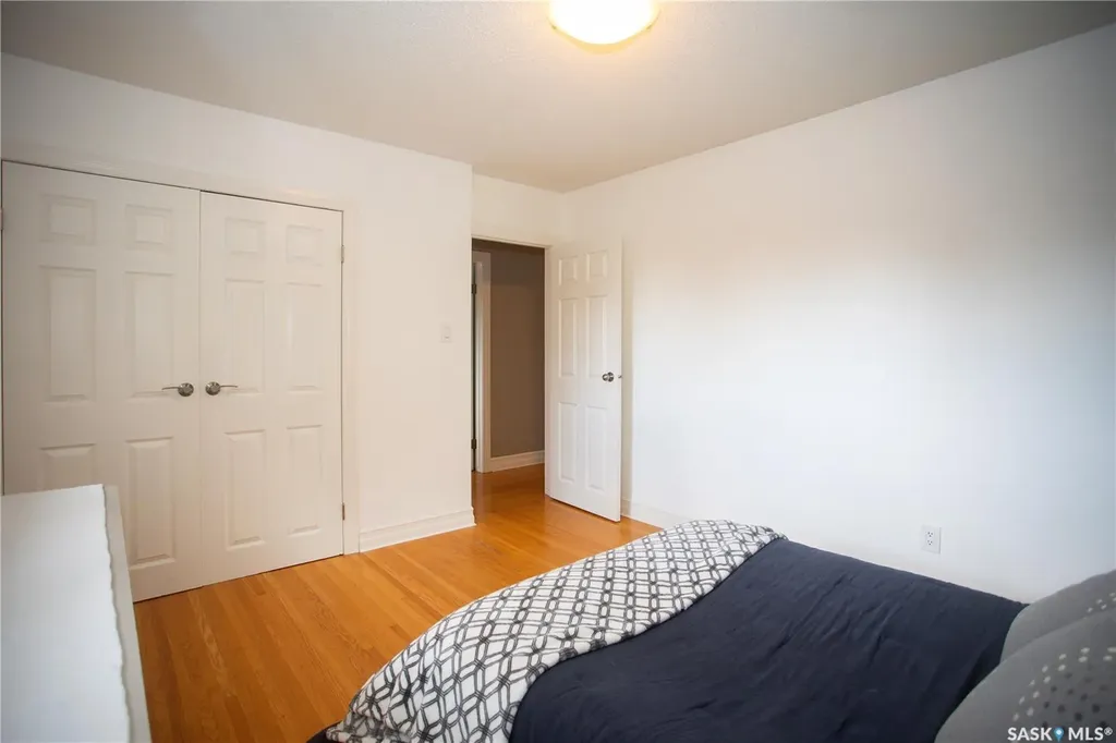 6 Harrington Place Saskatoon SK S7H 3Y5