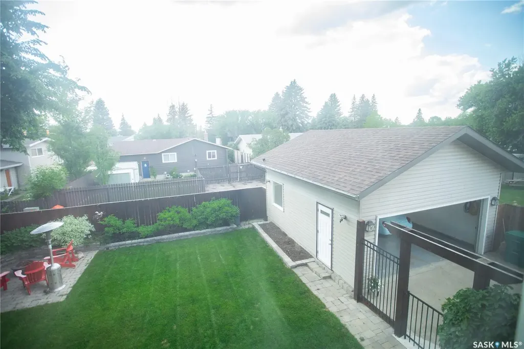 6 Harrington Place Saskatoon SK S7H 3Y5