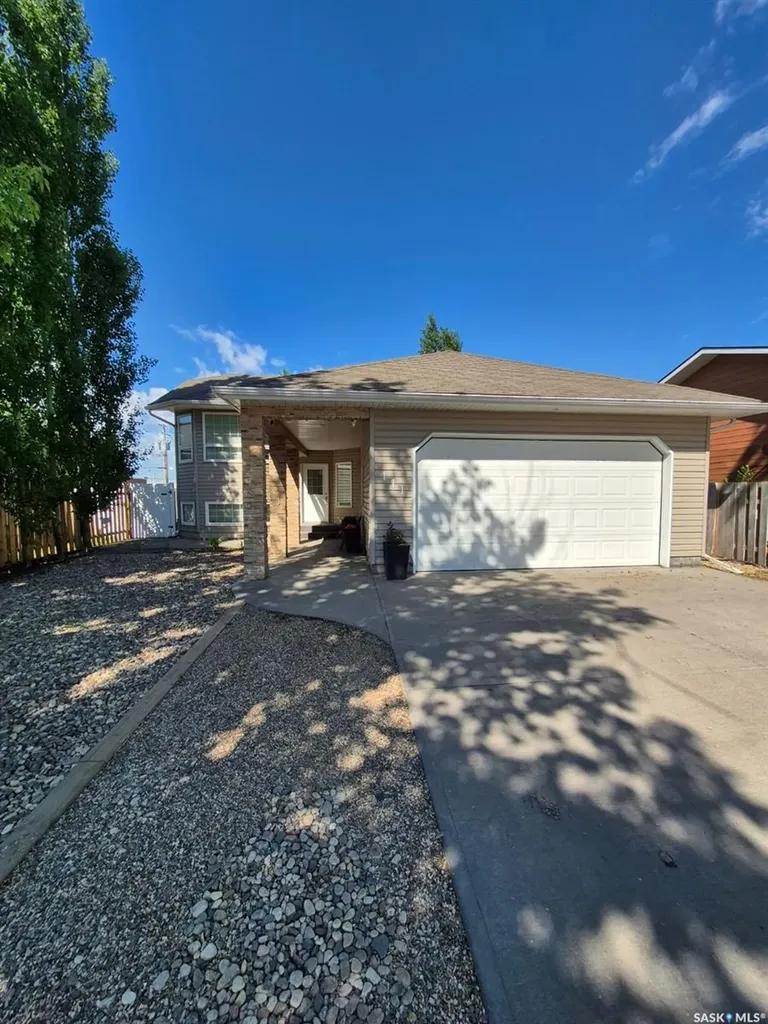 111 2nd Street E Meadow Lake SK S9X 1G4