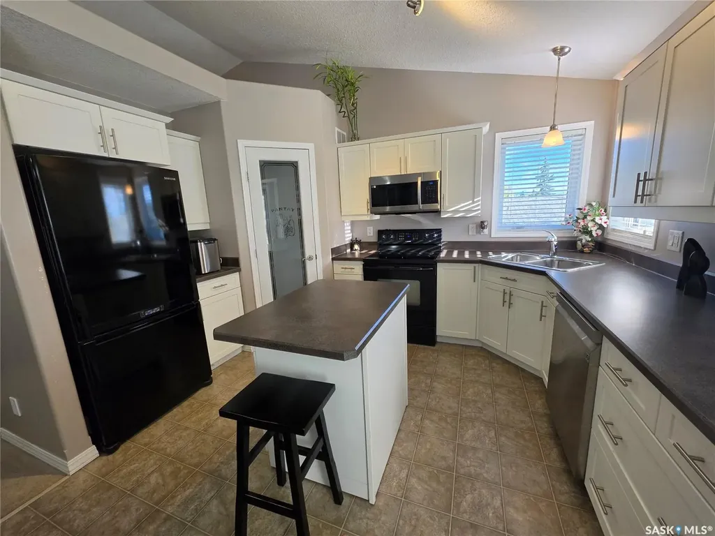 111 2nd Street E Meadow Lake SK S9X 1G4