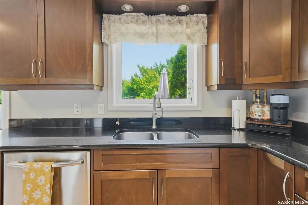 342 Wollaston Rise Saskatoon SK S7J 4G5