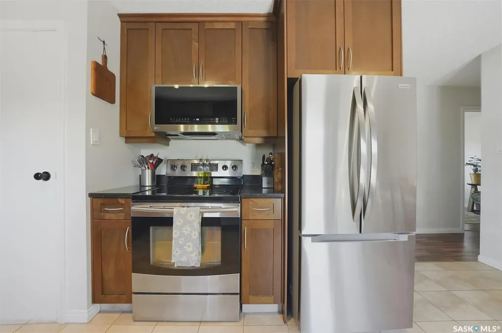342 Wollaston Rise Saskatoon SK S7J 4G5