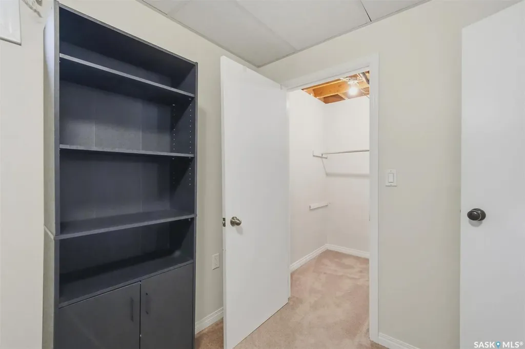 342 Wollaston Rise Saskatoon SK S7J 4G5