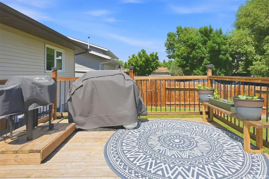 342 Wollaston Rise Saskatoon SK S7J 4G5