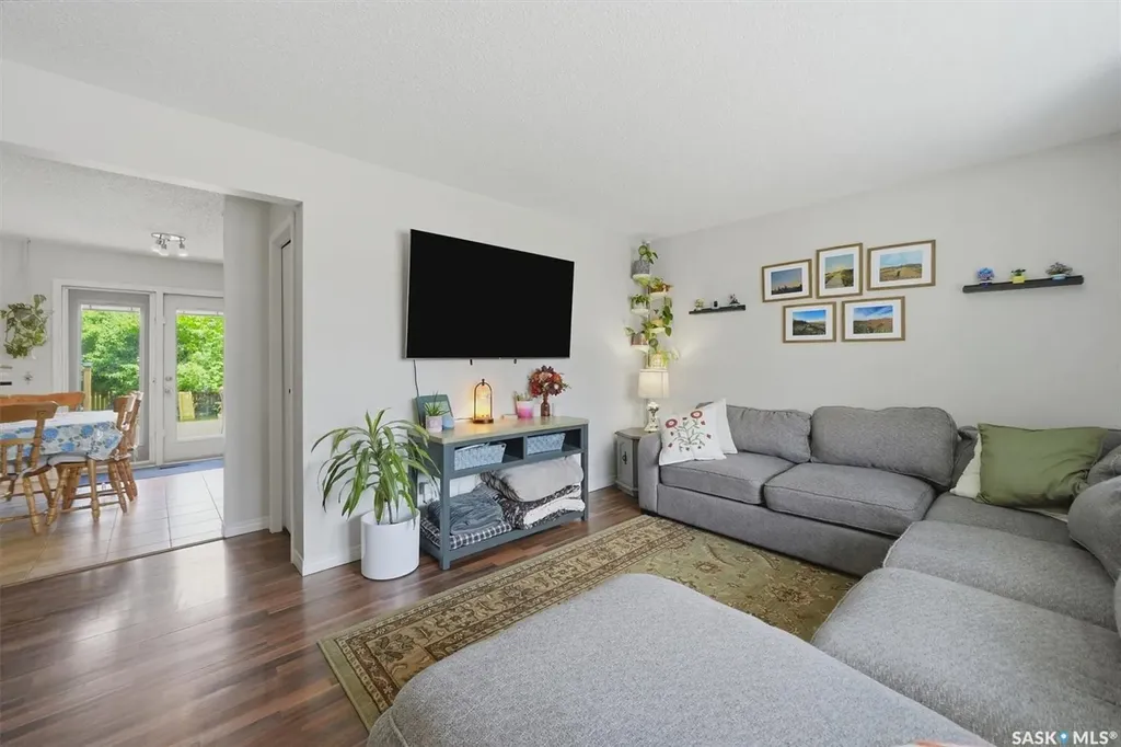 342 Wollaston Rise Saskatoon SK S7J 4G5