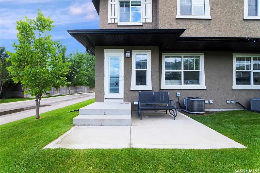 2012 Pohorecky Crescent Saskatoon SK S7W 0V4