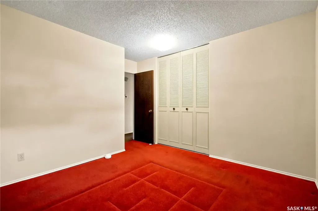 166 Sangster Boulevard Regina SK S4R 6L5