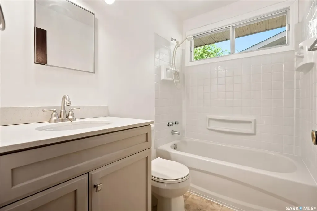166 Sangster Boulevard Regina SK S4R 6L5