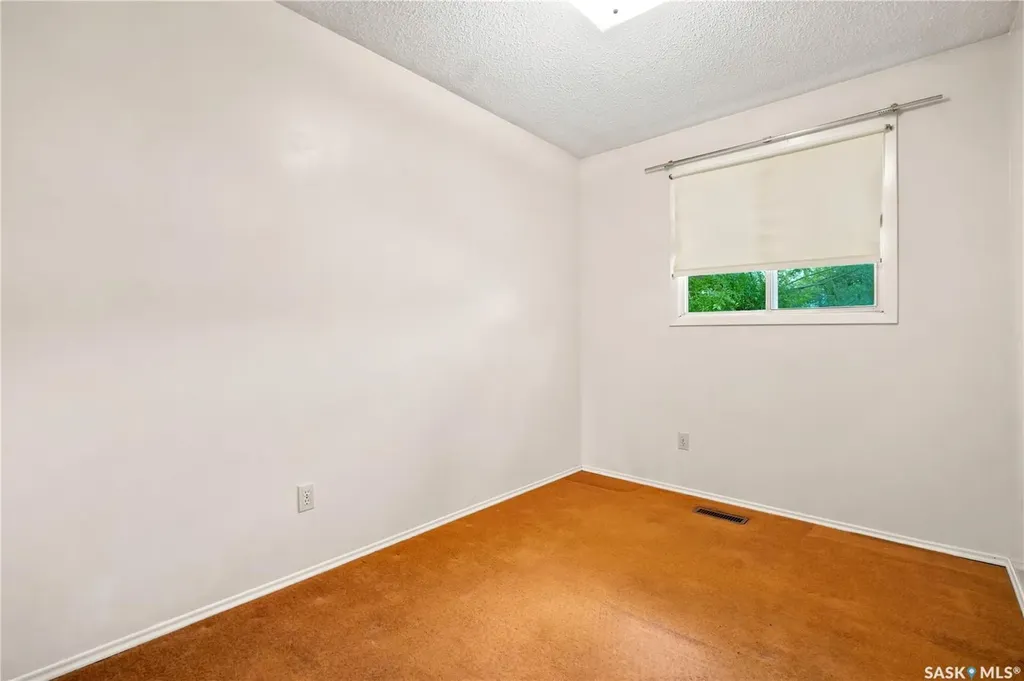 166 Sangster Boulevard Regina SK S4R 6L5