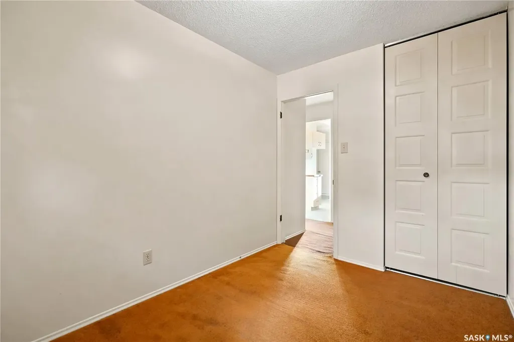 166 Sangster Boulevard Regina SK S4R 6L5