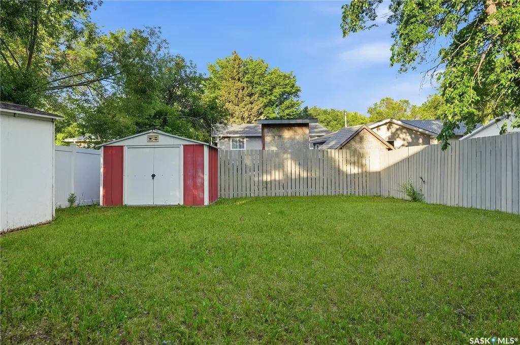 166 Sangster Boulevard Regina SK S4R 6L5