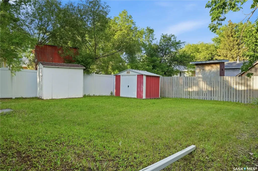 166 Sangster Boulevard Regina SK S4R 6L5