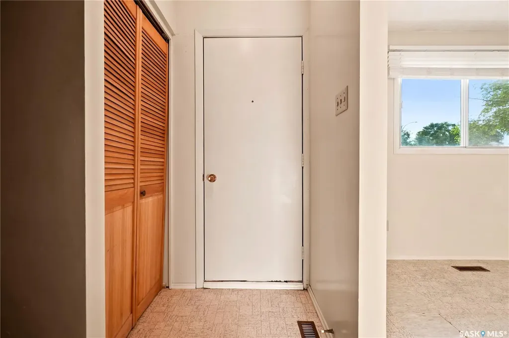 166 Sangster Boulevard Regina SK S4R 6L5