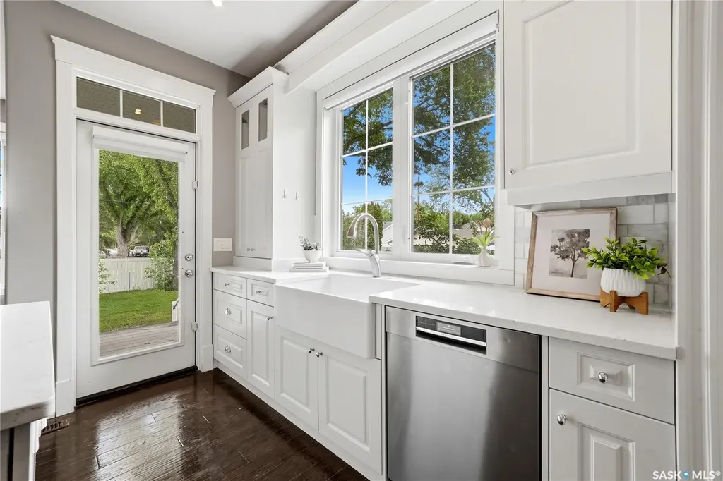 3202 Hill Avenue Regina SK S4S 0W6