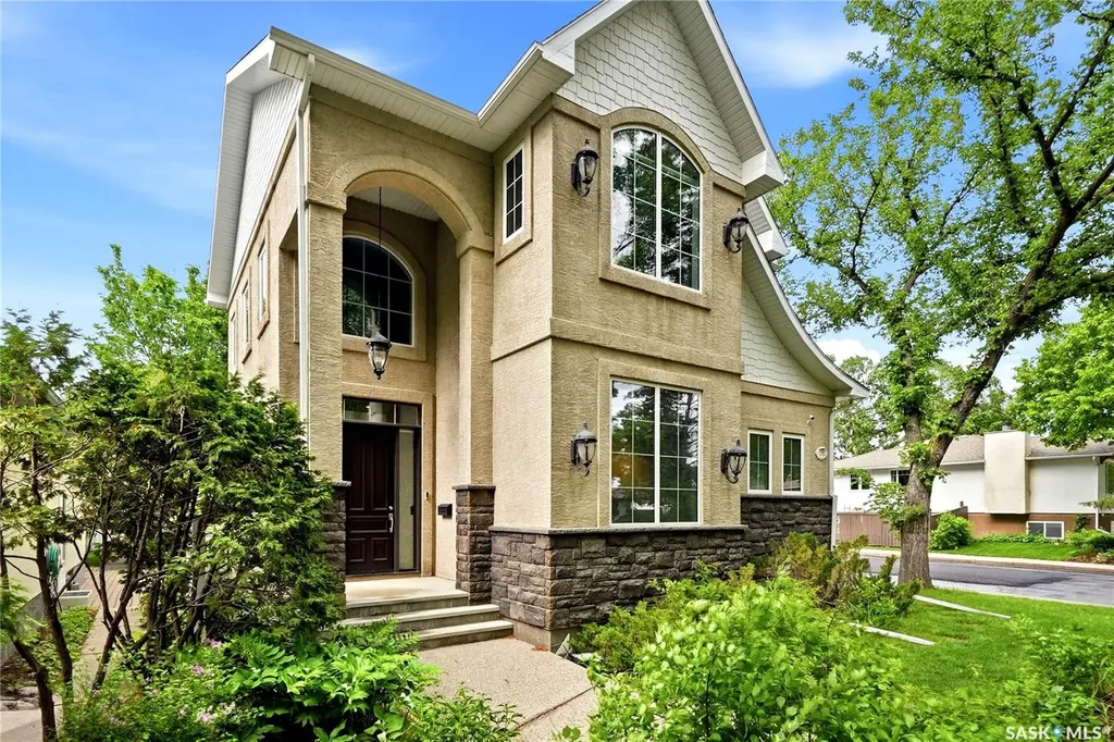 3202 Hill Avenue Regina SK S4S 0W6