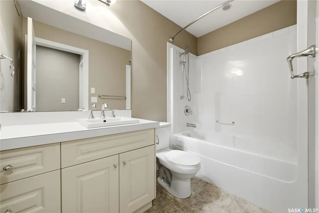 3202 Hill Avenue Regina SK S4S 0W6