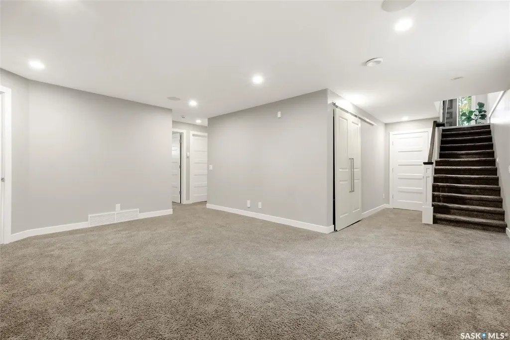 3202 Hill Avenue Regina SK S4S 0W6