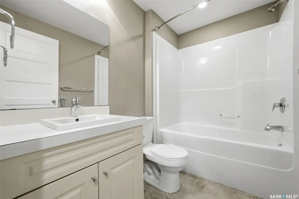 3202 Hill Avenue Regina SK S4S 0W6