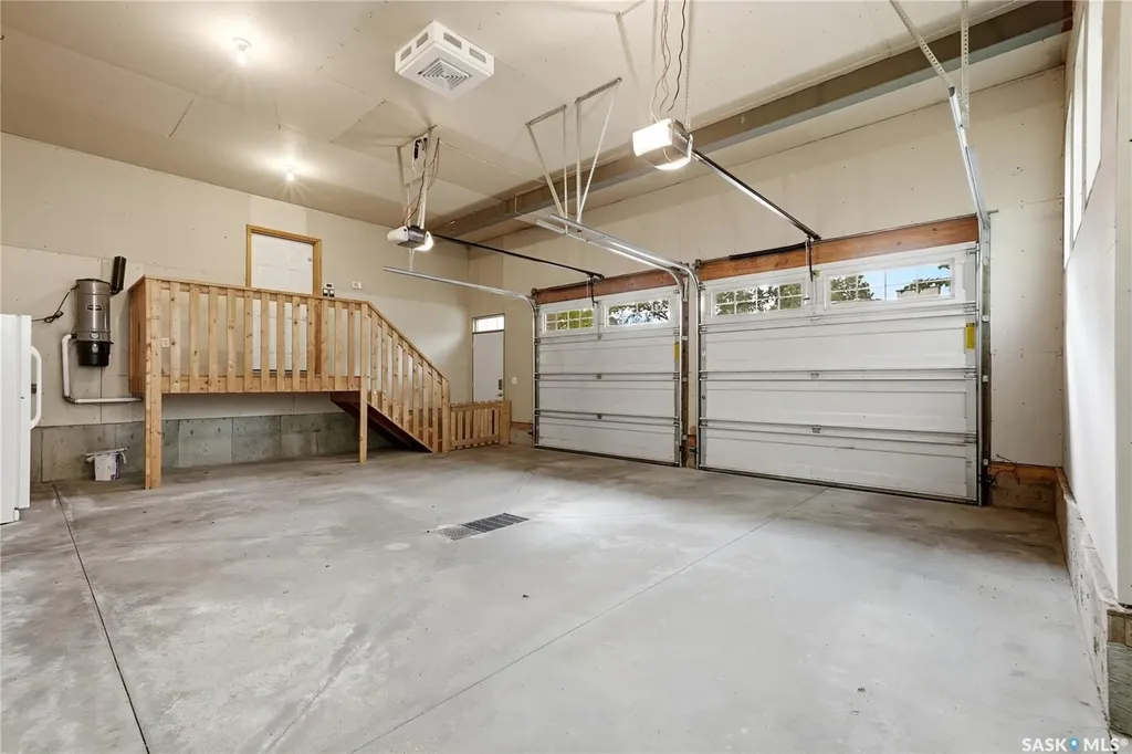 3202 Hill Avenue Regina SK S4S 0W6