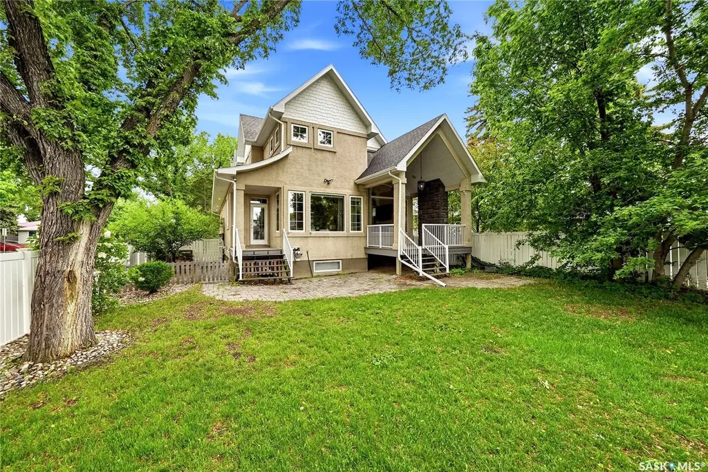 3202 Hill Avenue Regina SK S4S 0W6