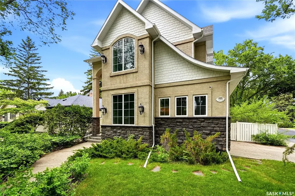 3202 Hill Avenue Regina SK S4S 0W6