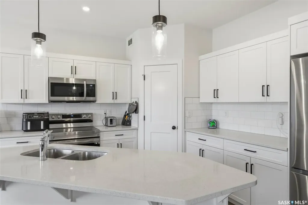148 Echo Lane Martensville SK S0K 2T1