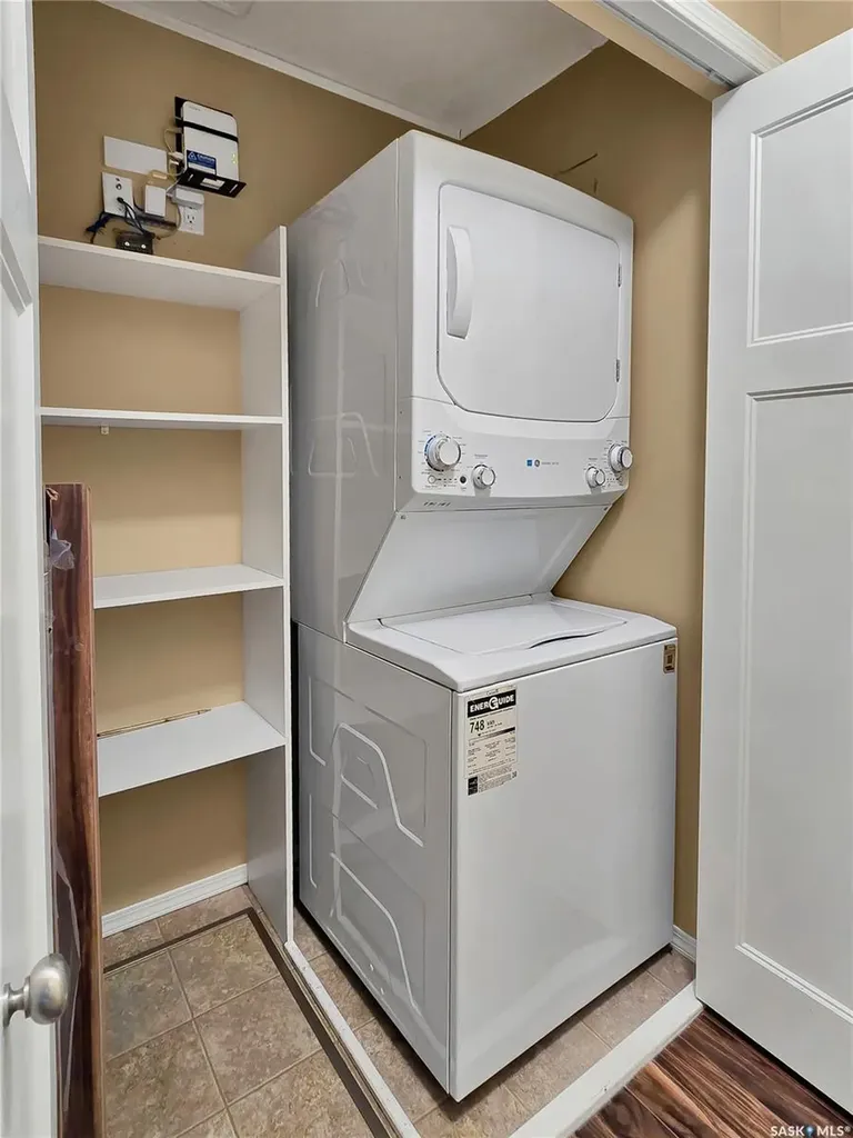 1022 Hampton Circle Saskatoon SK S7R 0K4