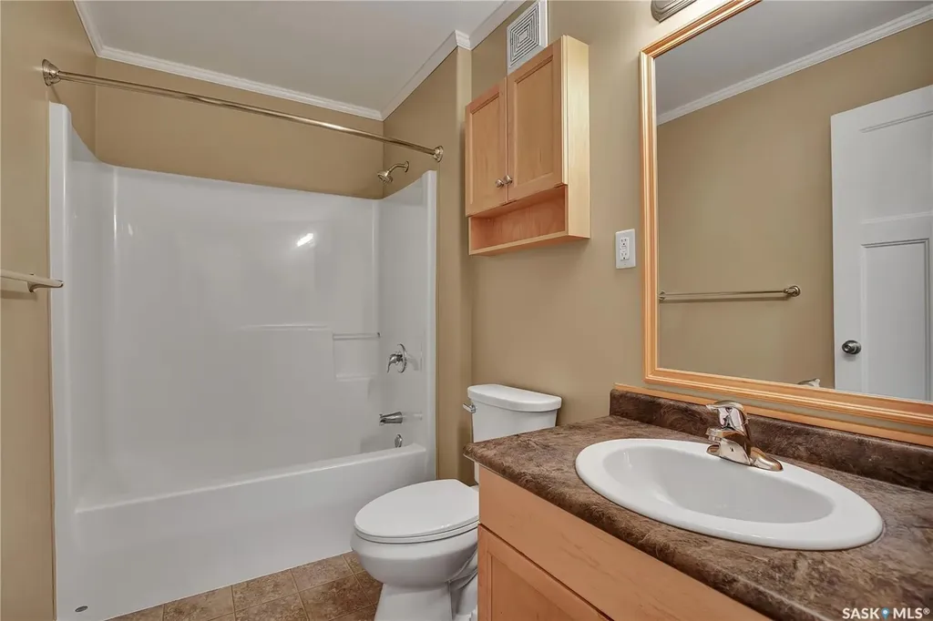 1022 Hampton Circle Saskatoon SK S7R 0K4