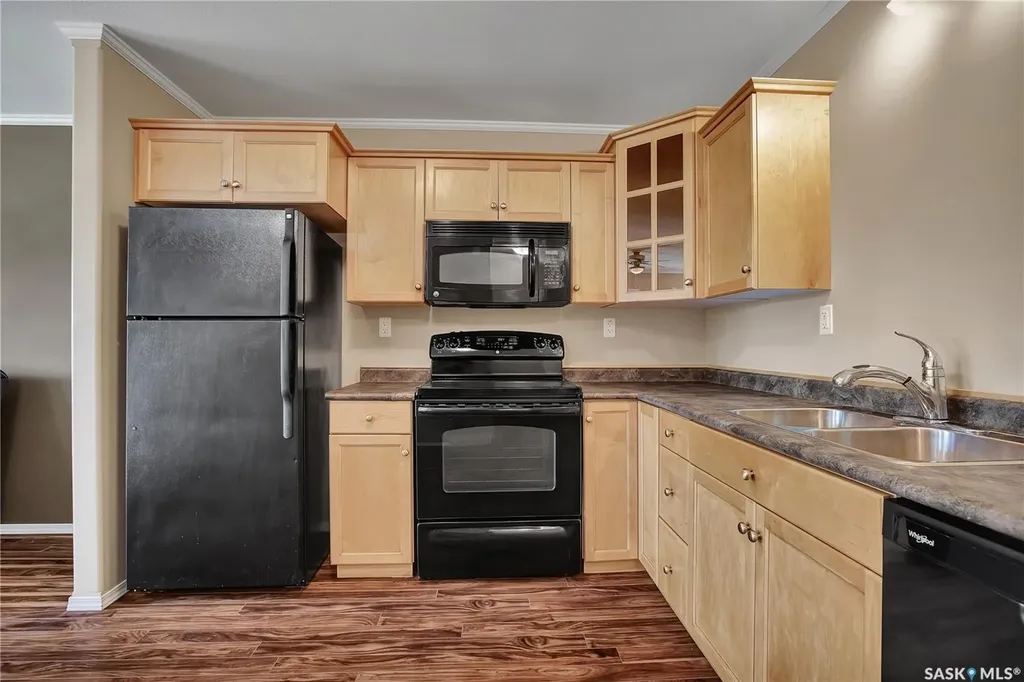 1022 Hampton Circle Saskatoon SK S7R 0K4