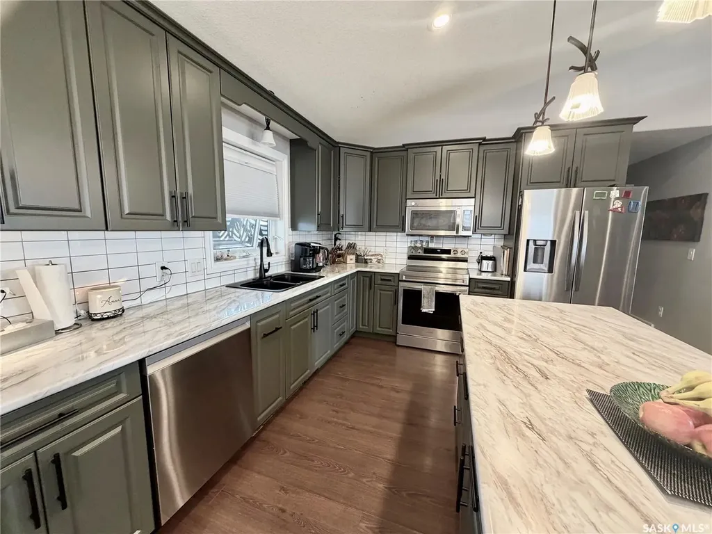 2326 Buhler Bay North Battleford SK S9A 1J2