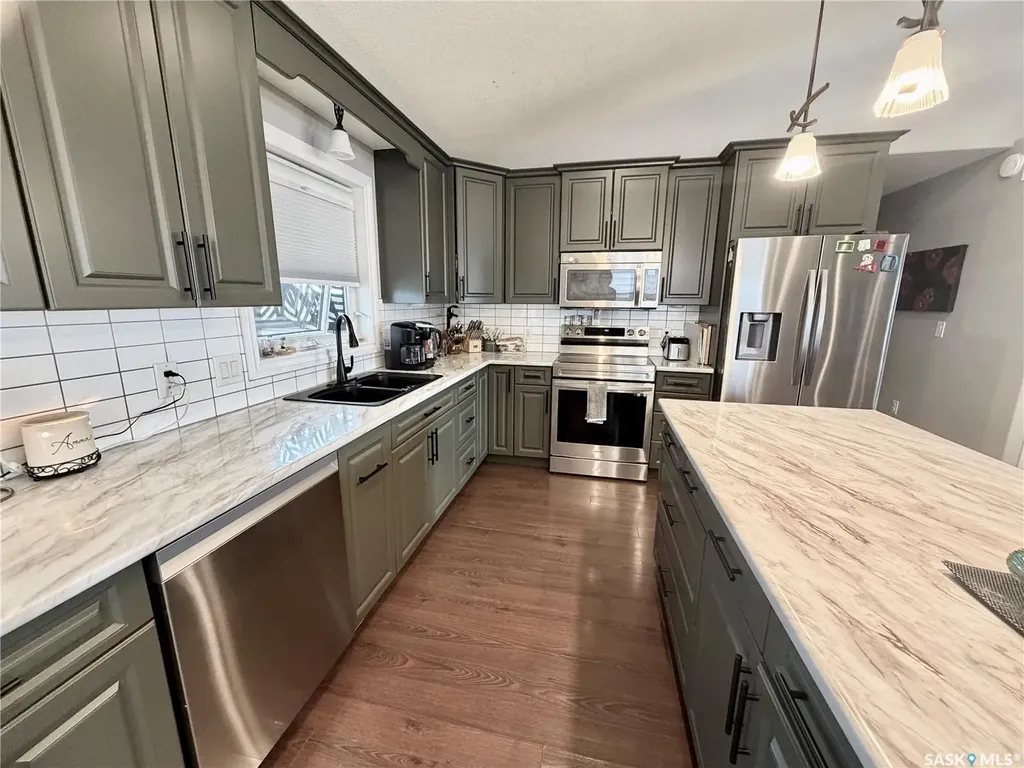 2326 Buhler Bay North Battleford SK S9A 1J2