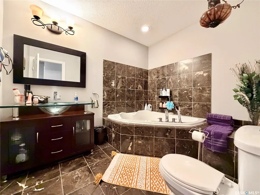 2326 Buhler Bay North Battleford SK S9A 1J2