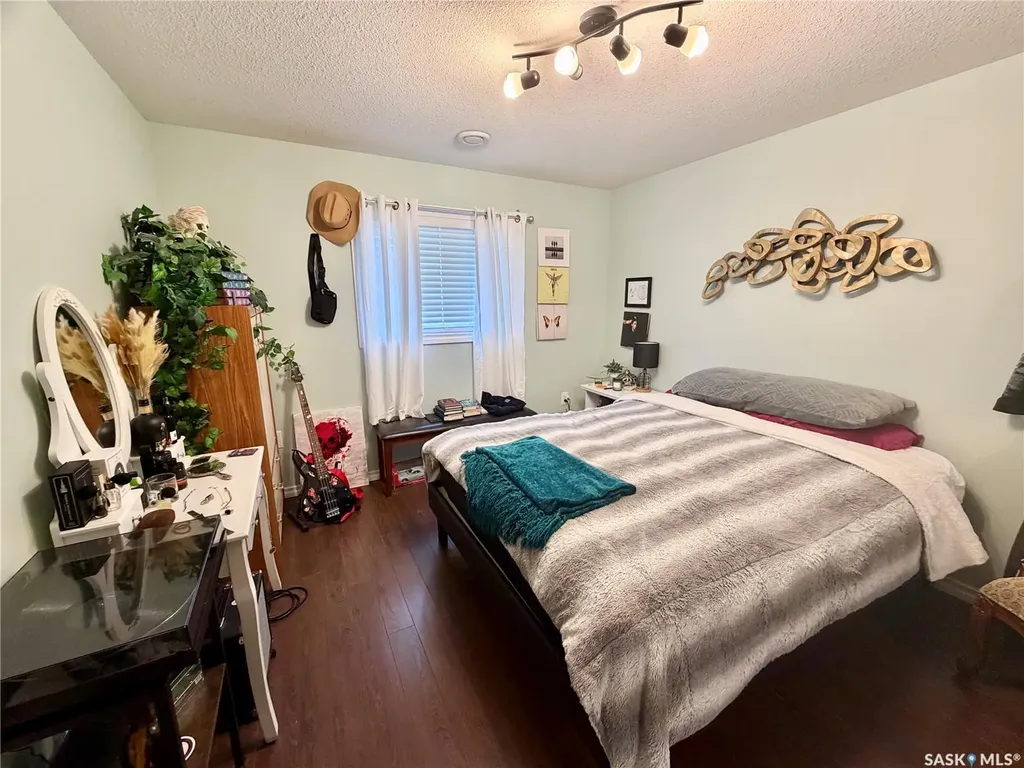 2326 Buhler Bay North Battleford SK S9A 1J2