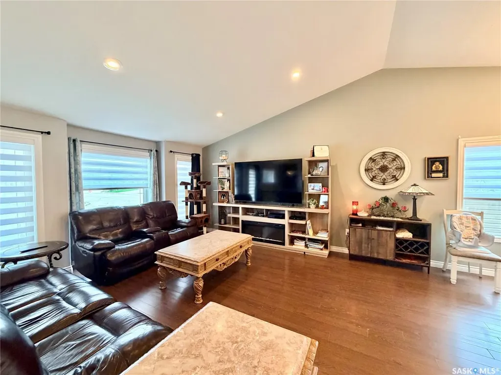 2326 Buhler Bay North Battleford SK S9A 1J2