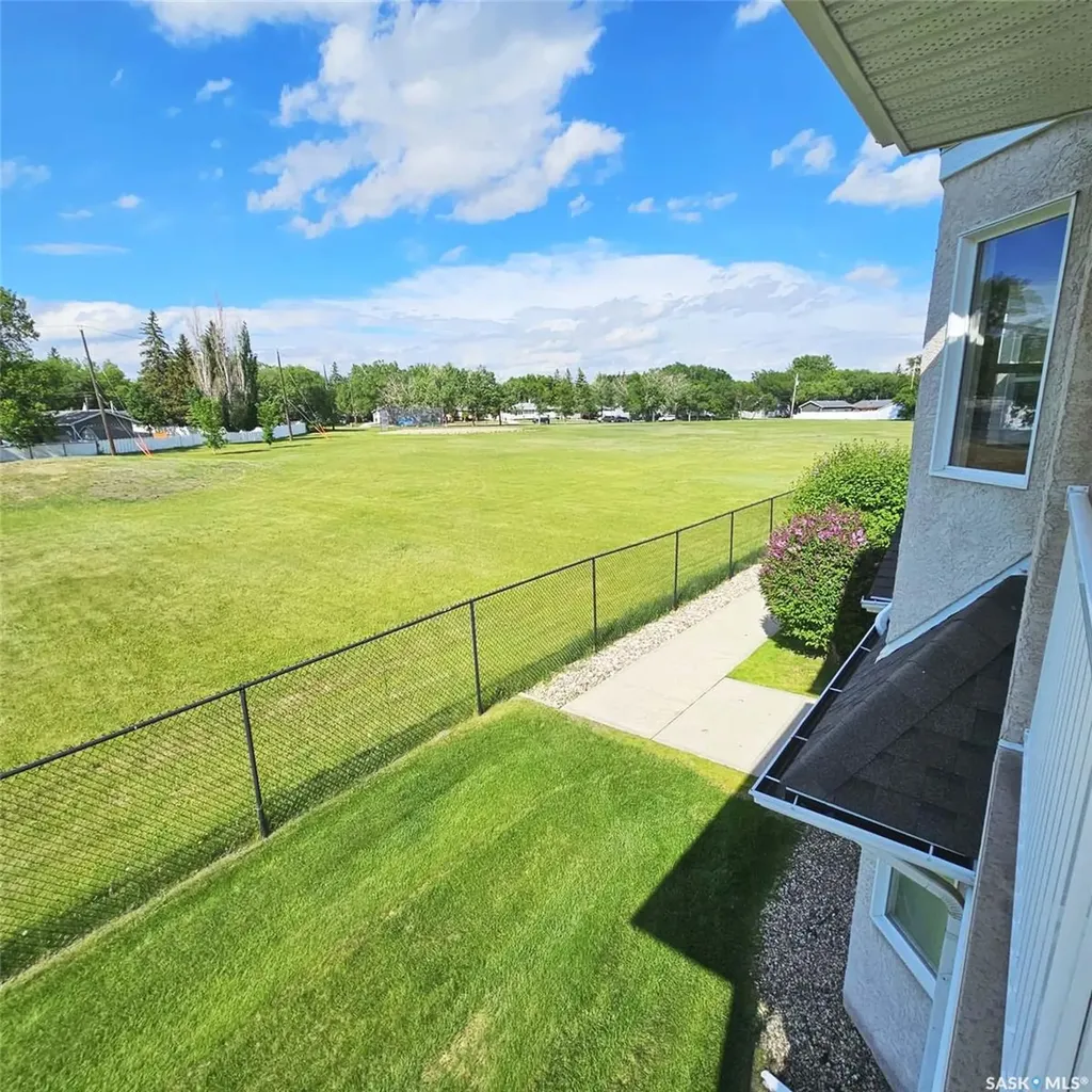 1075 Birchwood Place Regina SK S4S 7L1