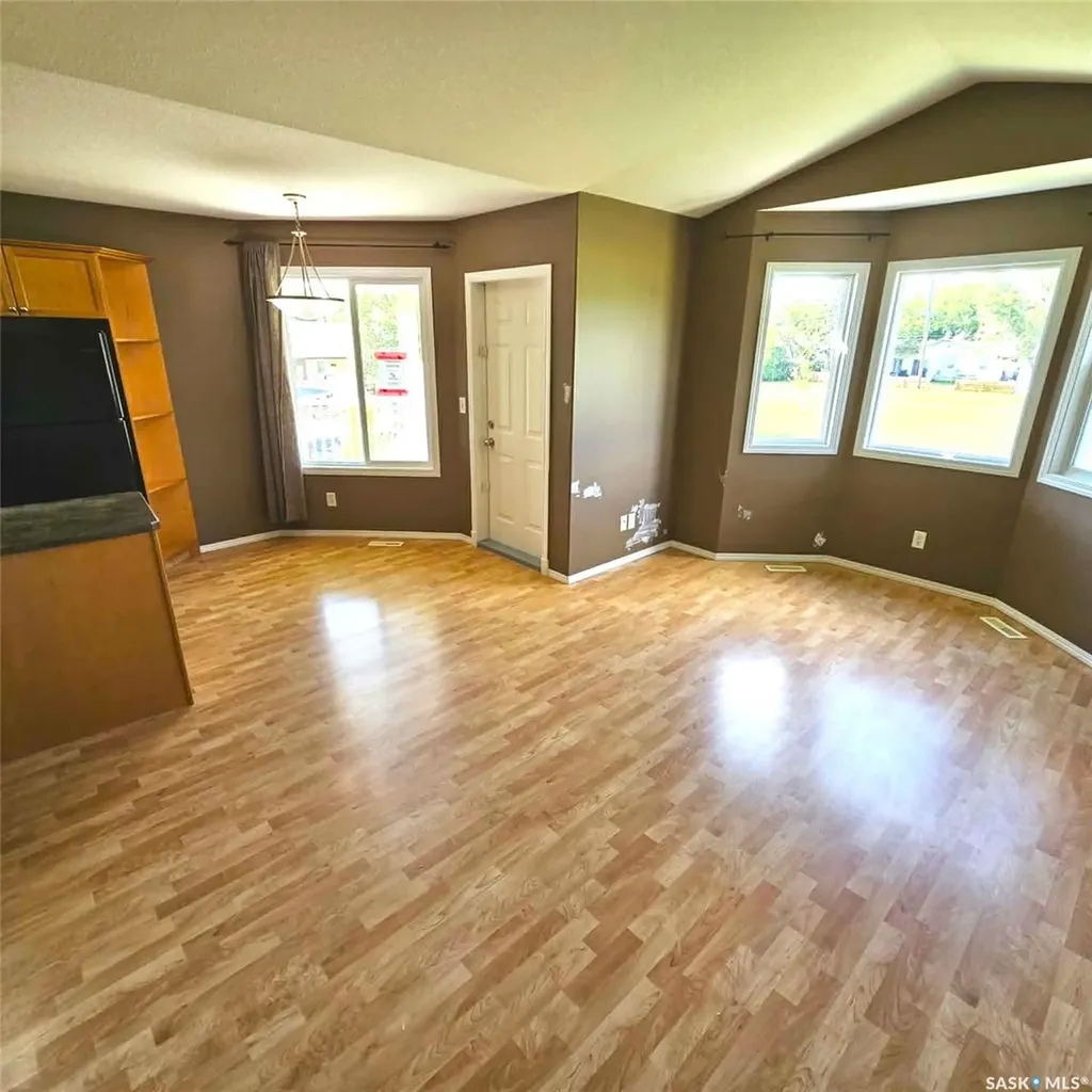 1075 Birchwood Place Regina SK S4S 7L1