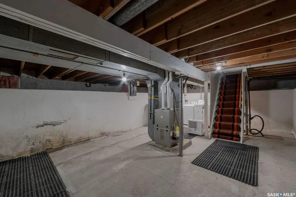133 Halifax Street Regina SK S4R 1S7