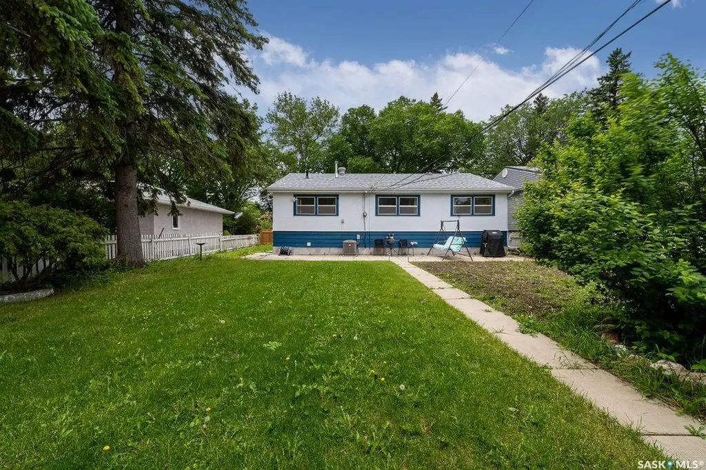 133 Halifax Street Regina SK S4R 1S7
